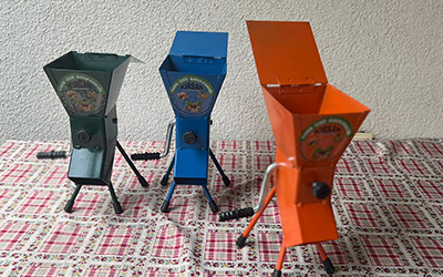 Fındık Kırma Makinası Yeşil - Turuncu - Mavi